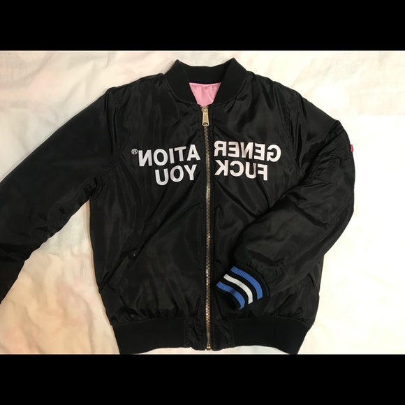 supreme undercover bomber